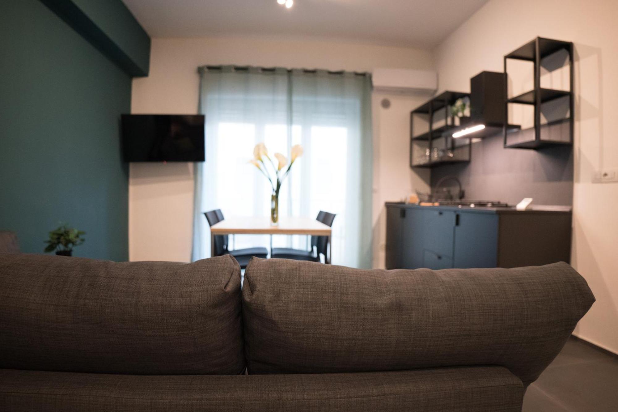Okto Apartments Μιλάτσο Εξωτερικό φωτογραφία